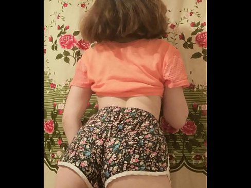 ❤️ Leanabh òg sexy a ’toirt dheth na shorts aice air a’ chamara ❌  Porn dachaigh  aig gd.trysex.ru